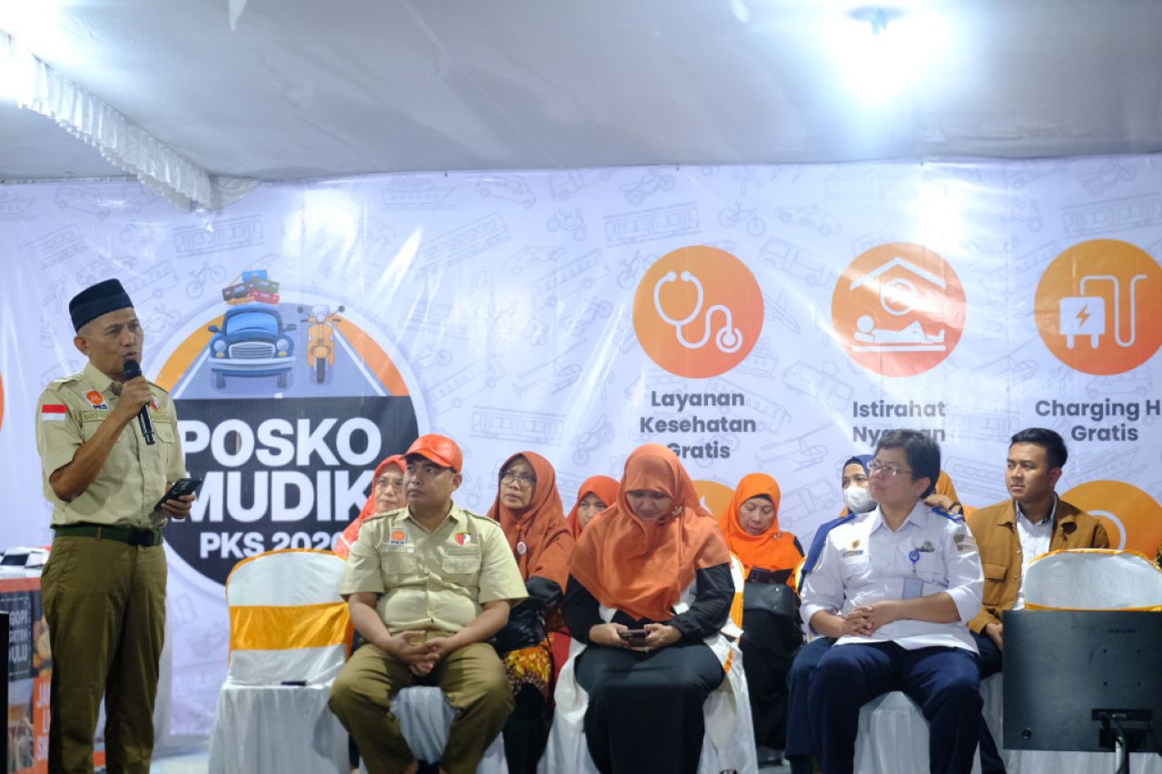 Dari Ngopi hingga Pijat Gratis, Posko Mudik PKS Jatim Manjakan Pemudik